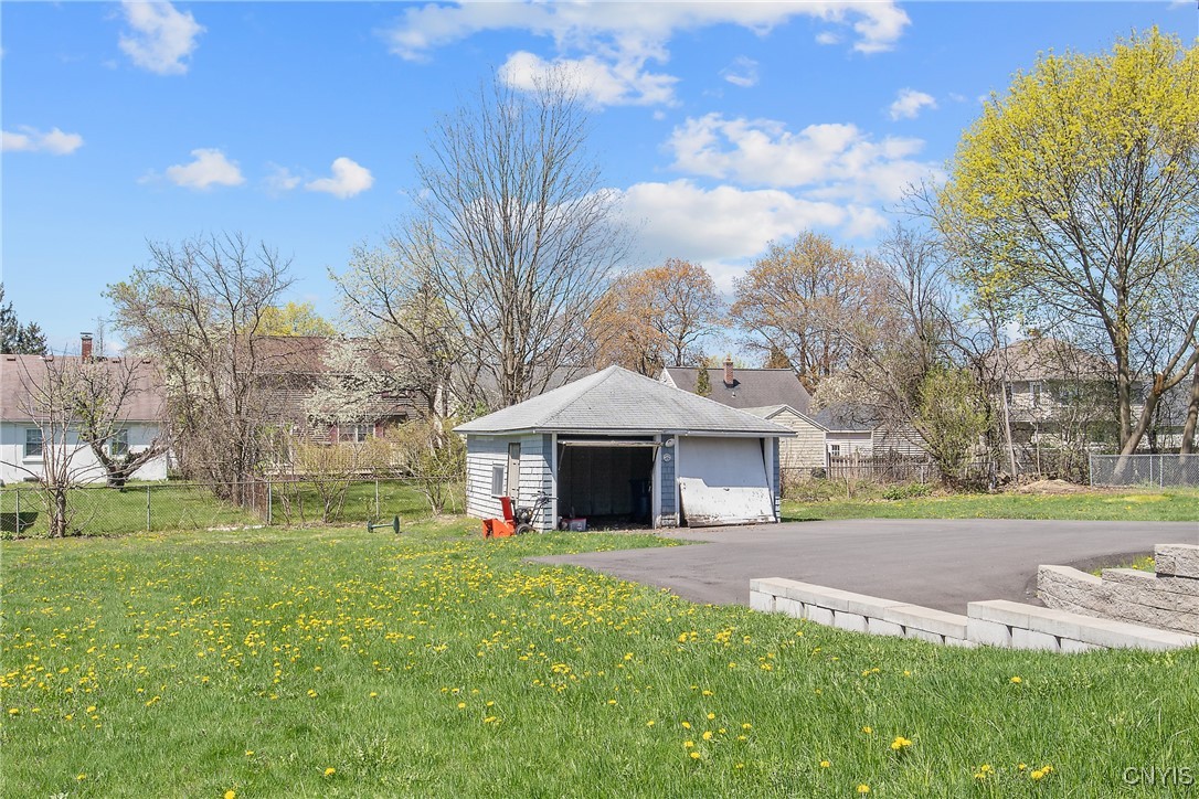 928 Velasko Road, Syracuse, New York image 33