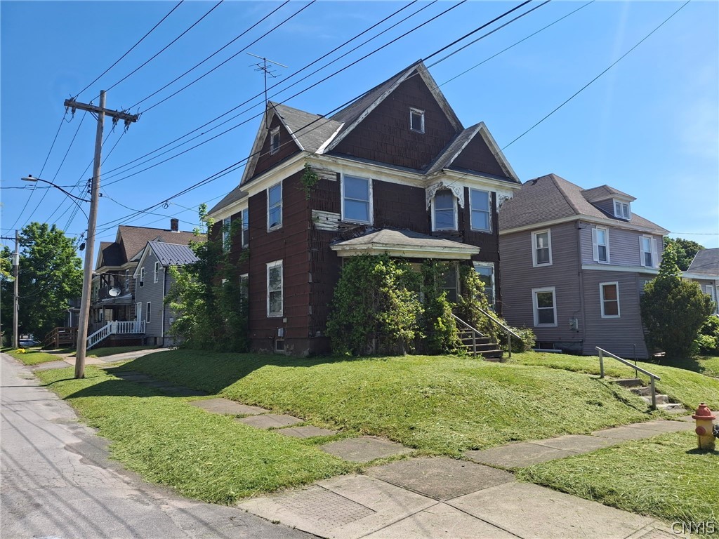 189 E Clark Street