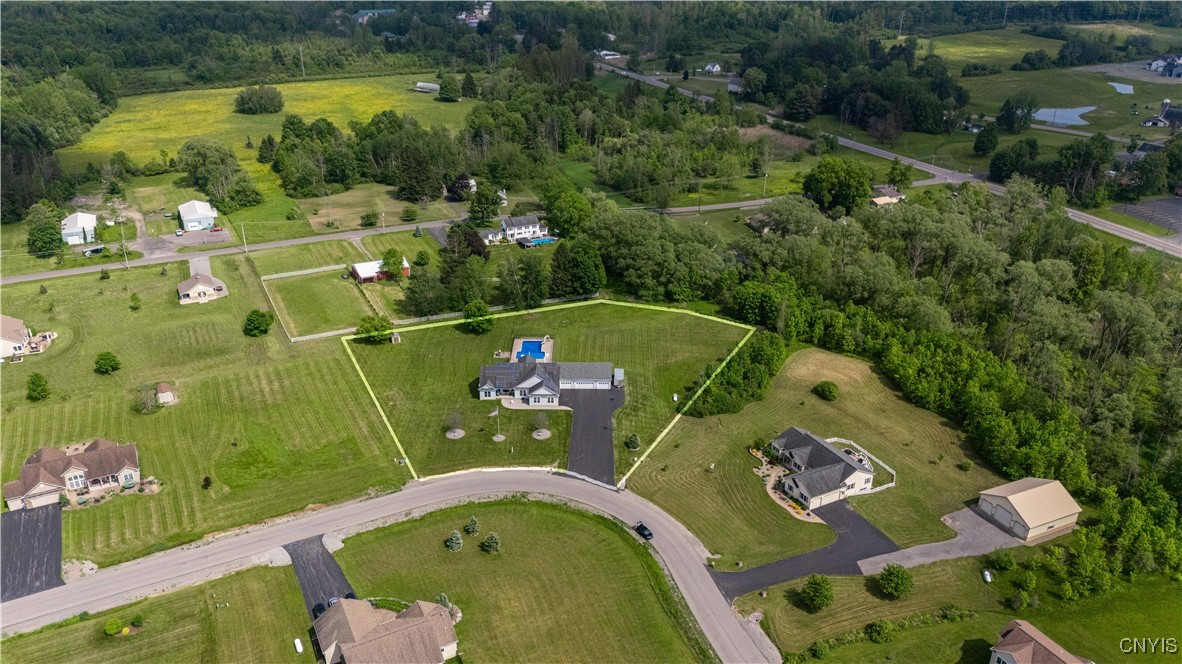4838 Appaloosa Trl, Clay, New York image 34
