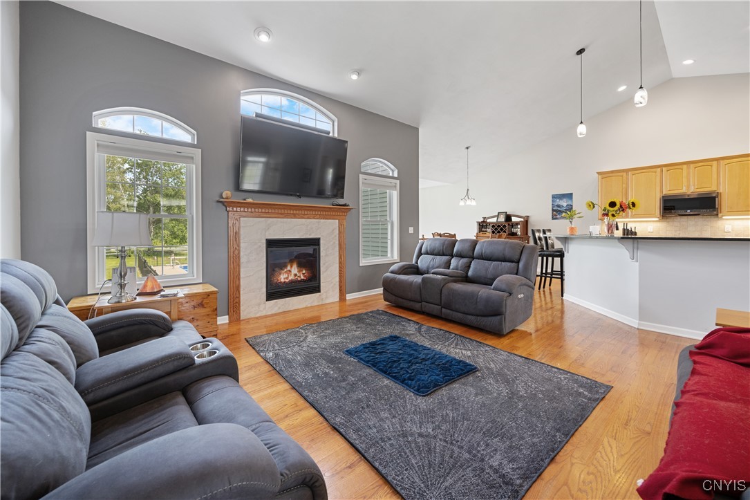 4838 Appaloosa Trl, Clay, New York image 4