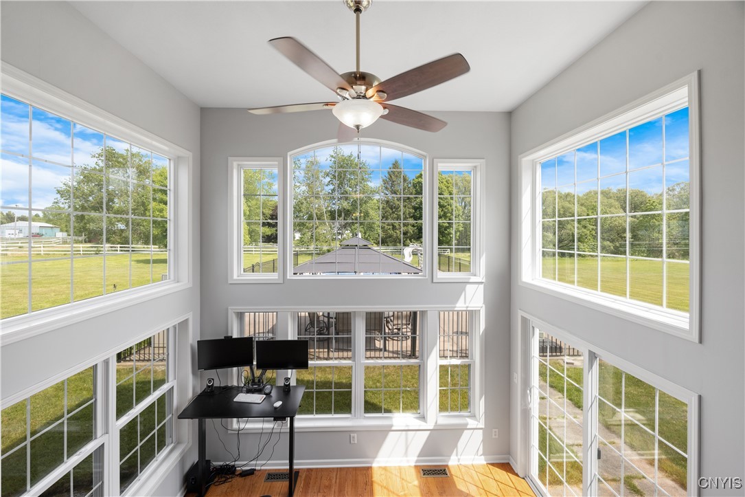 4838 Appaloosa Trl, Clay, New York image 21