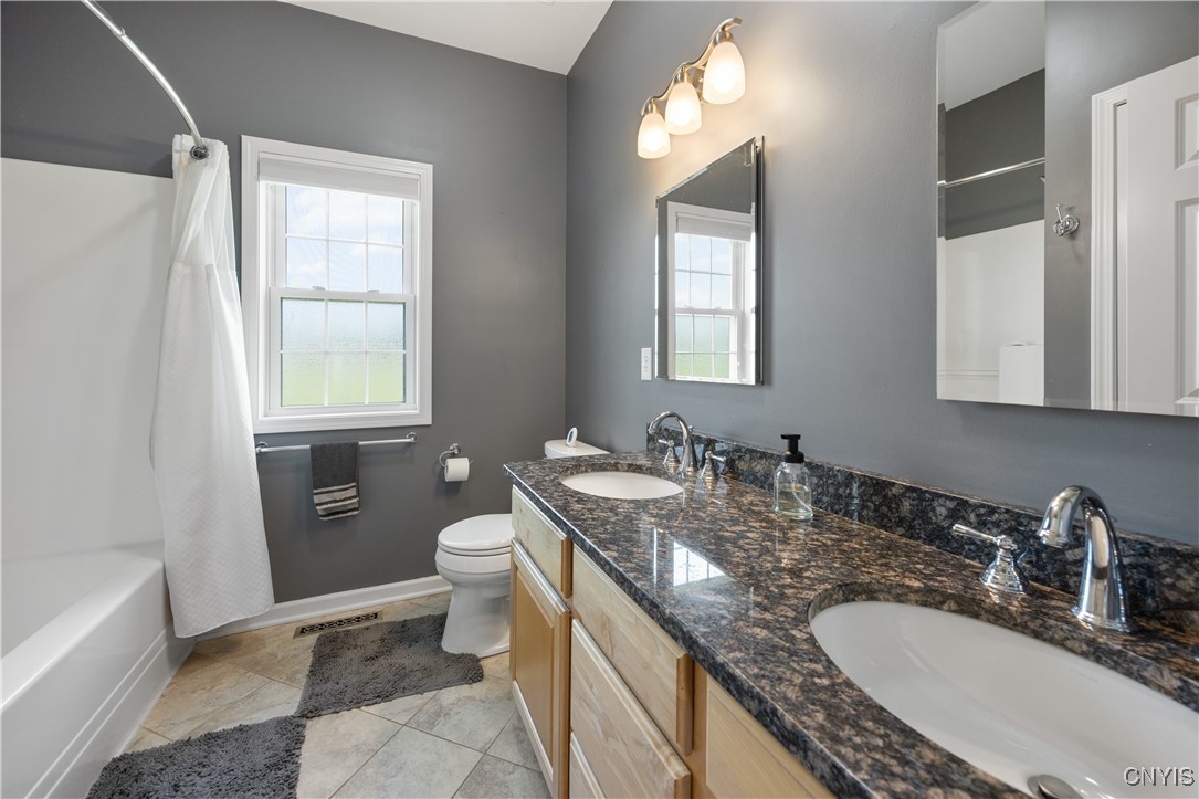 4838 Appaloosa Trl, Clay, New York image 18