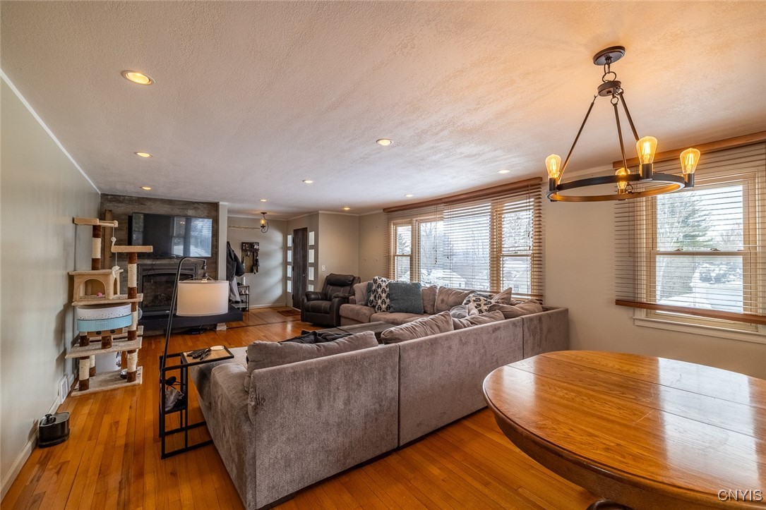 5726 Walker Road, Utica, New York image 10