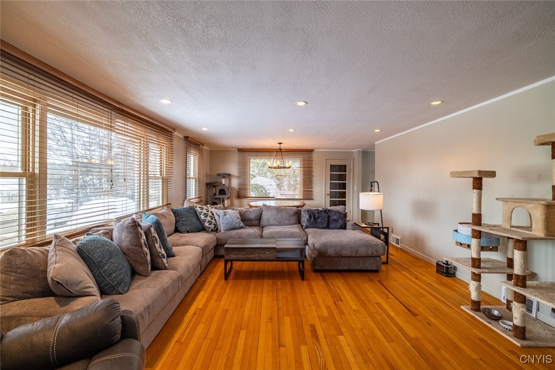 5726 Walker Road, Utica, New York image 12