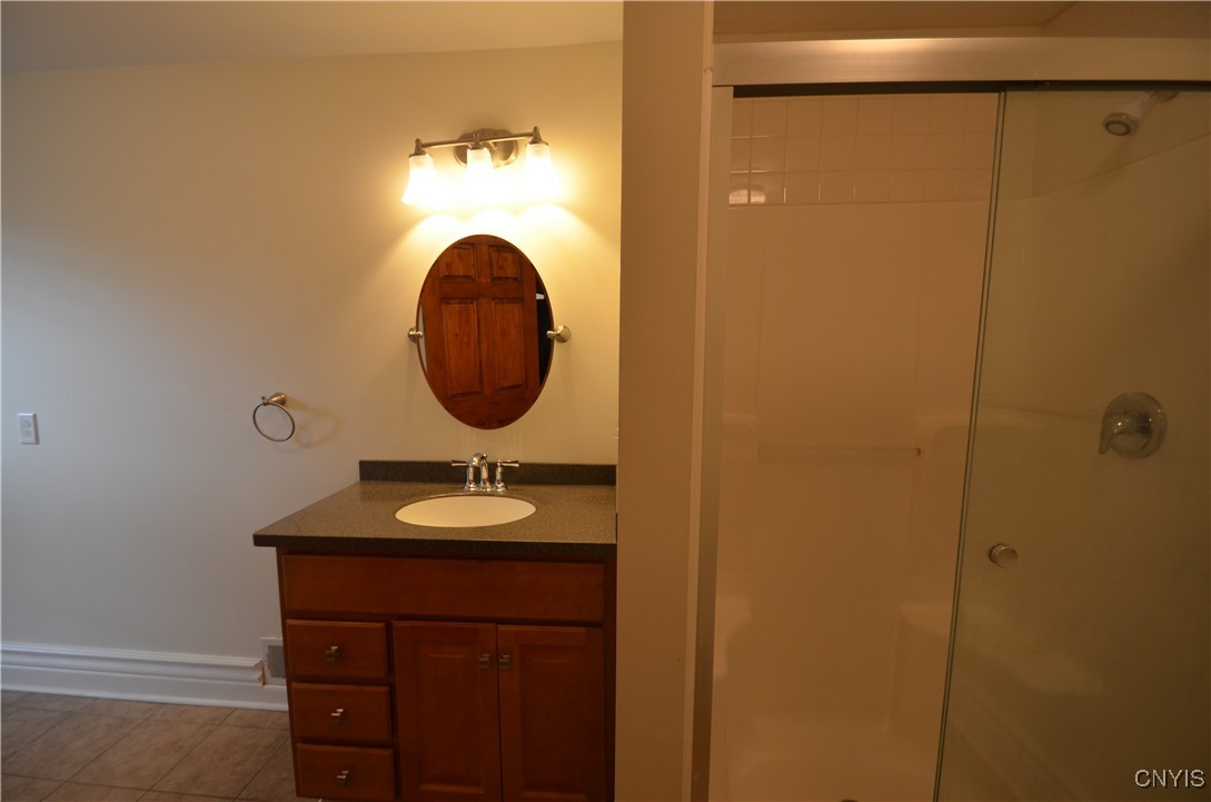 Syracuse, New York 13203, United States, 2 Bedrooms Bedrooms, ,1 BathroomBathrooms,Residential,Active,198647