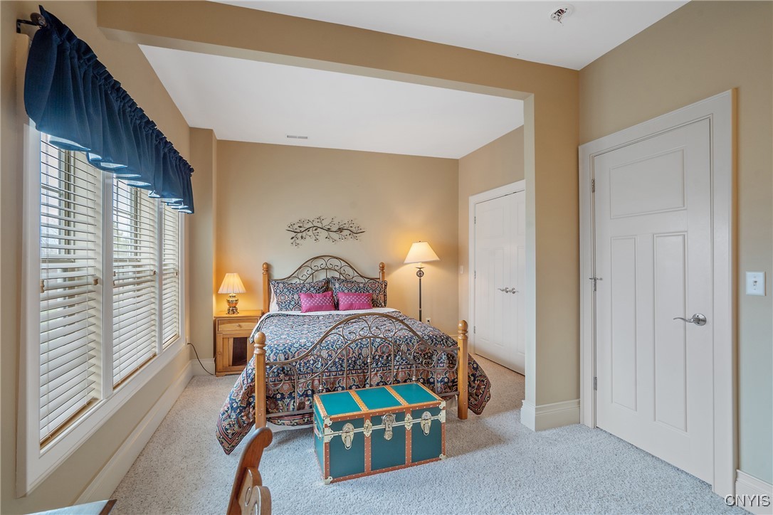 140 Shaker Heights, Camillus, New York image 33