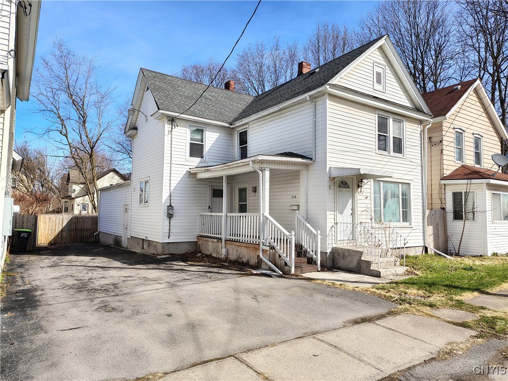 219 Perry Street, Herkimer, New York image 1