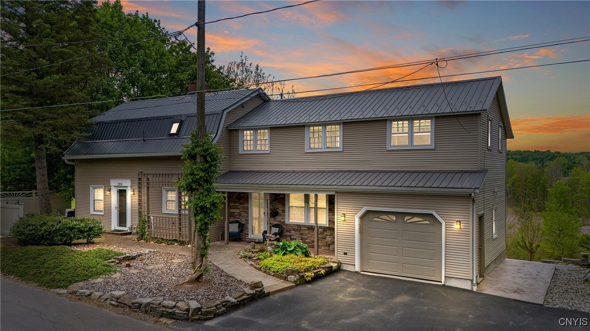 202 Washington Street, Manlius, New York image 1