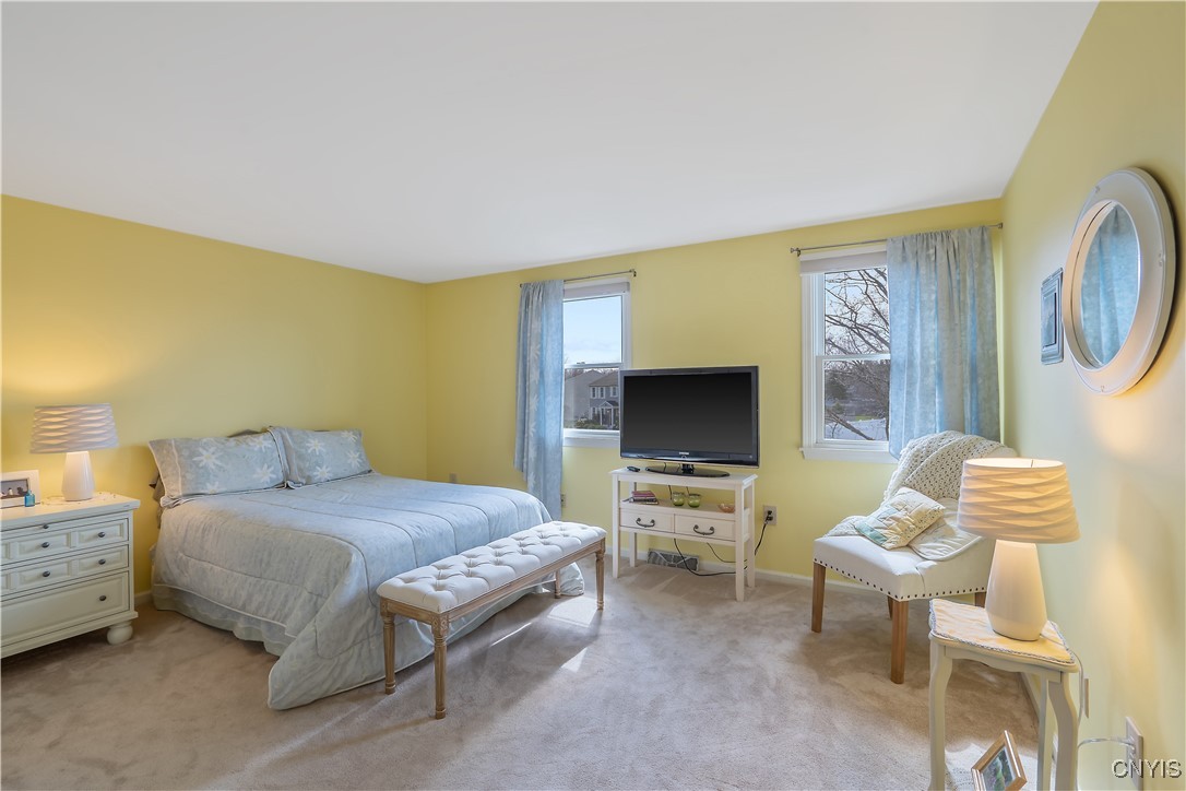 8211 Molson Way, Clay, New York image 27