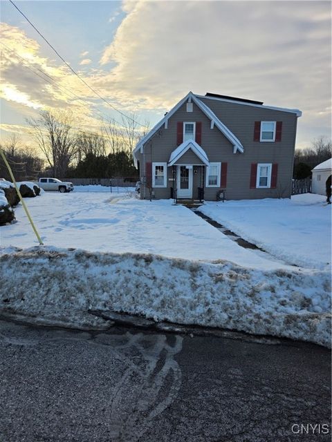 Photo of 901 W Thomas Street, Rome, NY 13440 (MLS # S1643469)