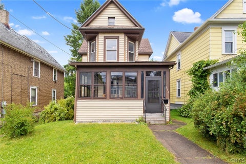 Homes For Sale - 814 Avery Avenue<br/> Syracuse, NY 13204
