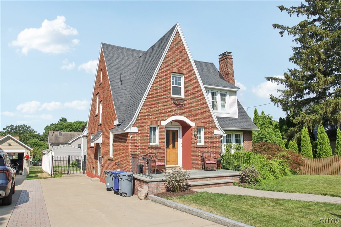 1 Alden Avenue