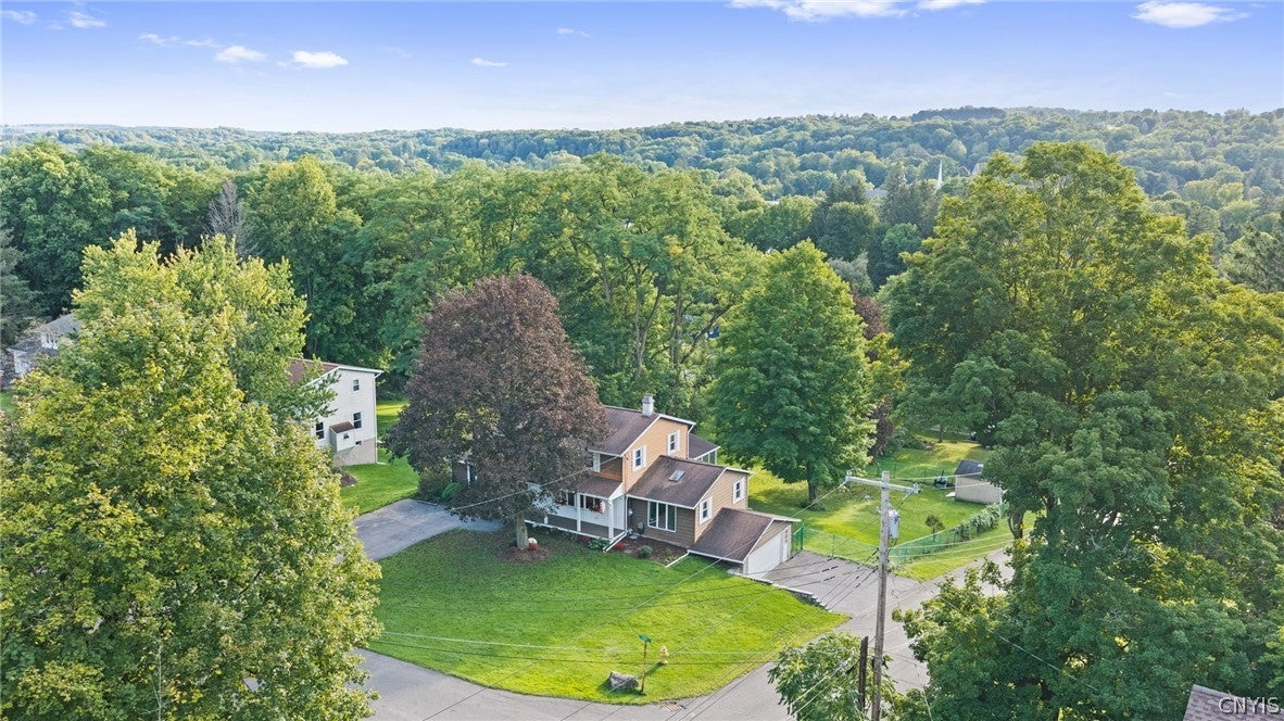 2518 E Maple