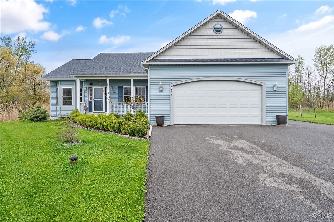 9662 Buttonbush Place, Clay, New York image 1