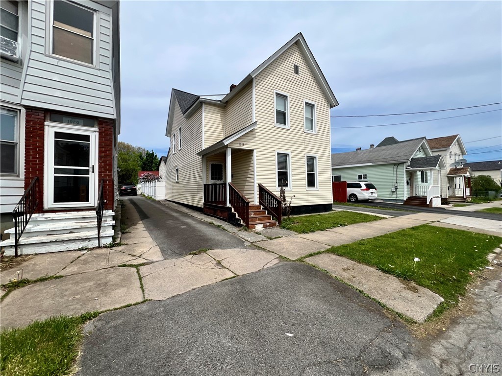 1018 Morris