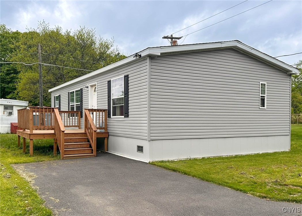 158 Rockwell Dr