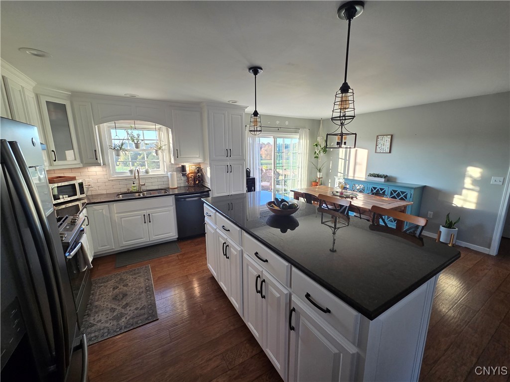 Adams, New York 13606, United States, 4 Bedrooms Bedrooms, ,3 BathroomsBathrooms,Residential,Active,218498