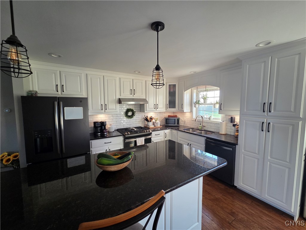 Adams, New York 13606, United States, 4 Bedrooms Bedrooms, ,3 BathroomsBathrooms,Residential,Active,218498