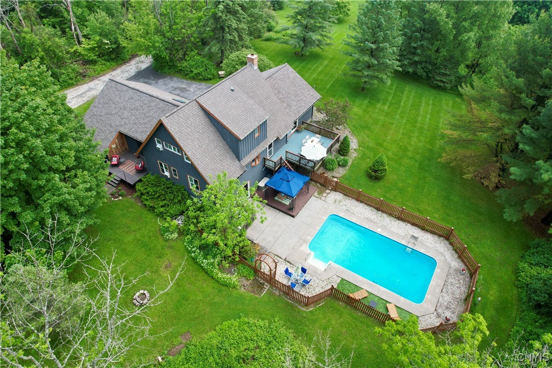 4009 Thomas Road