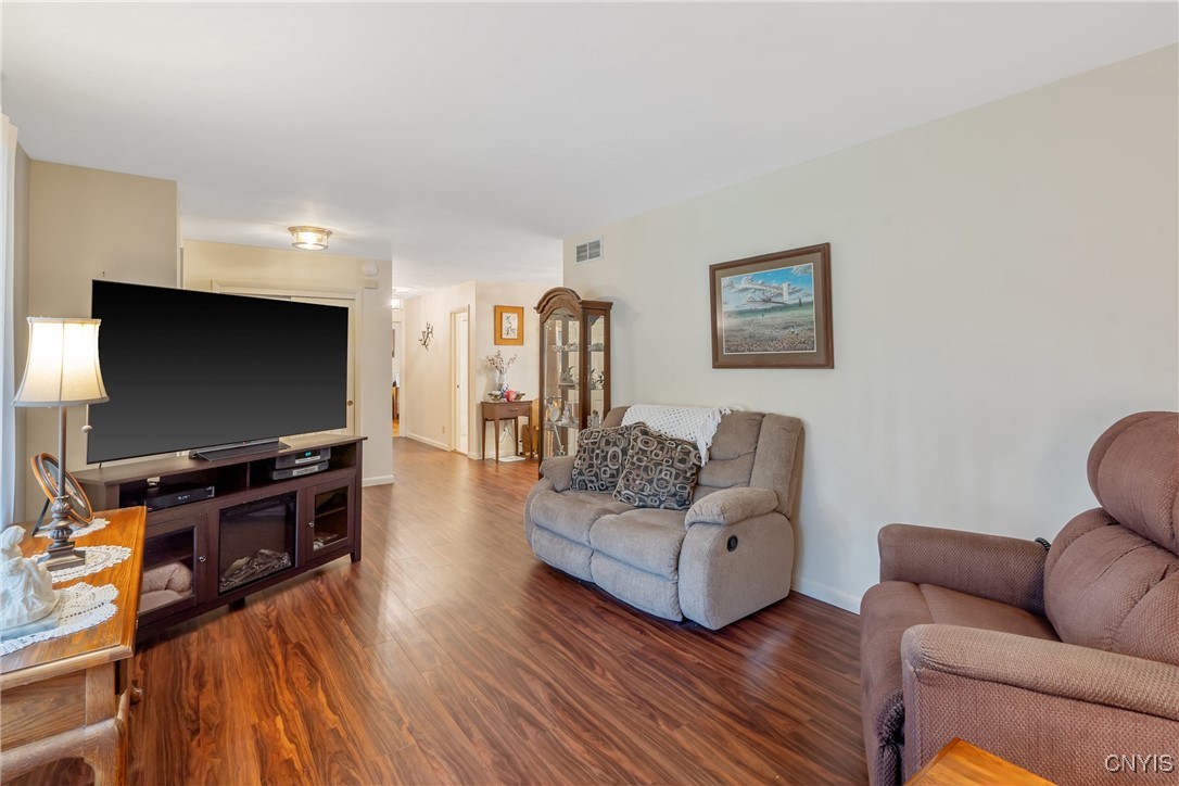 6 Berra Lane