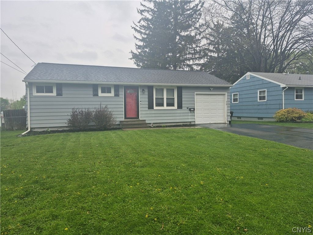 Photo of 210 Pleasantview Drive, Salina, NY 13088 (MLS # S1677590)