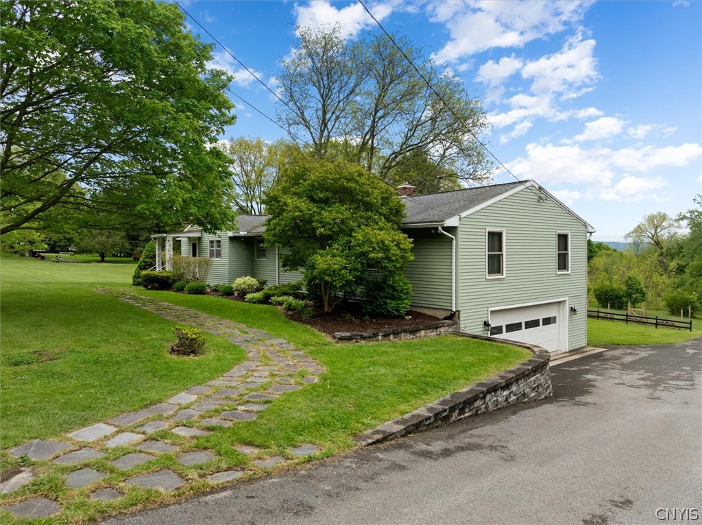 8940 Cazenovia Road