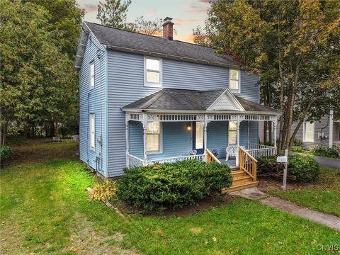 35 W Elizabeth Street Skaneateles NY 13152
