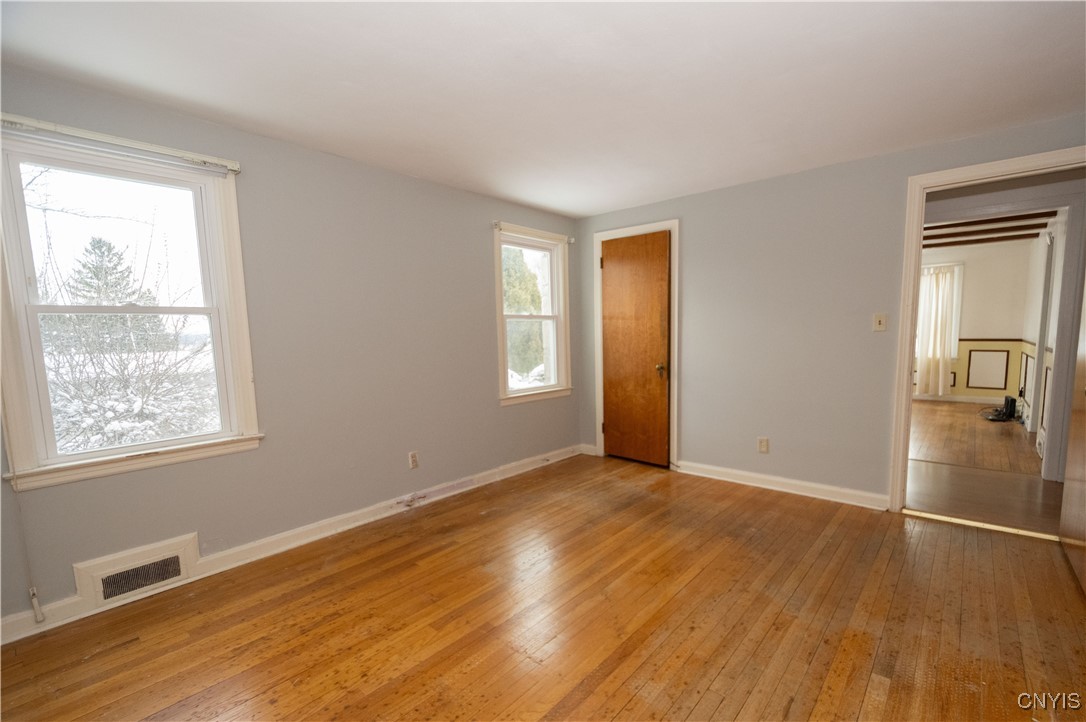 Onondaga, New York 13215, United States, 4 Bedrooms Bedrooms, ,3 BathroomsBathrooms,Residential,Pending,21942