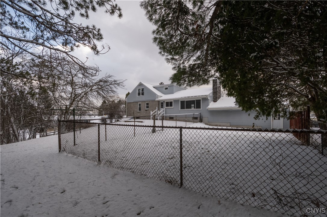 Onondaga, New York 13215, United States, 4 Bedrooms Bedrooms, ,3 BathroomsBathrooms,Residential,Pending,21942