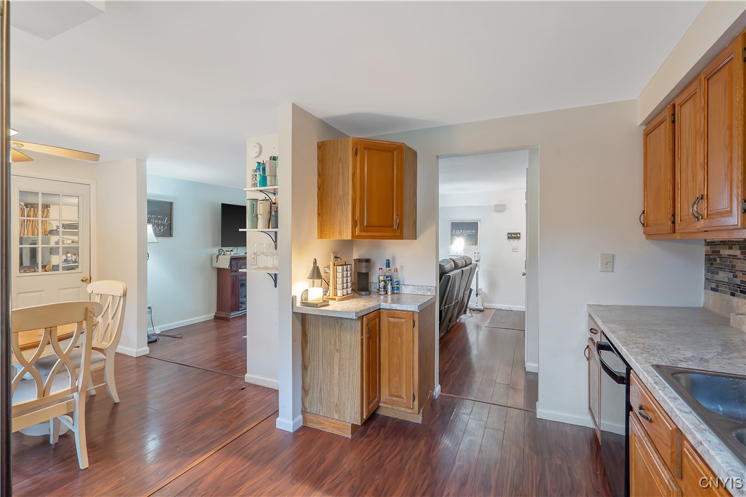 7415 Ventura Circle, Clay, New York image 18