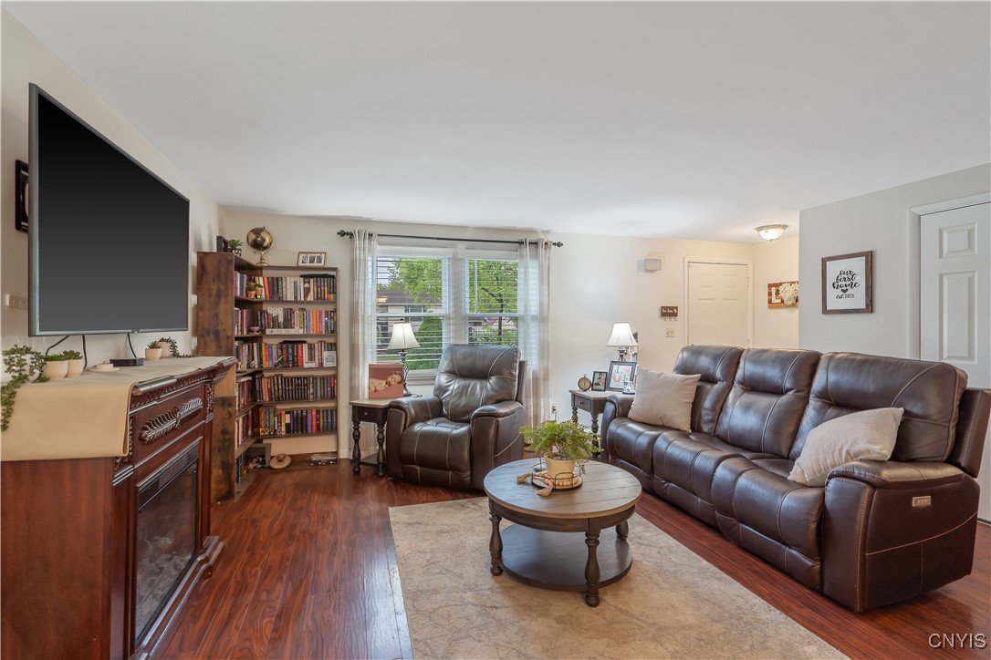 7415 Ventura Circle, Clay, New York image 6