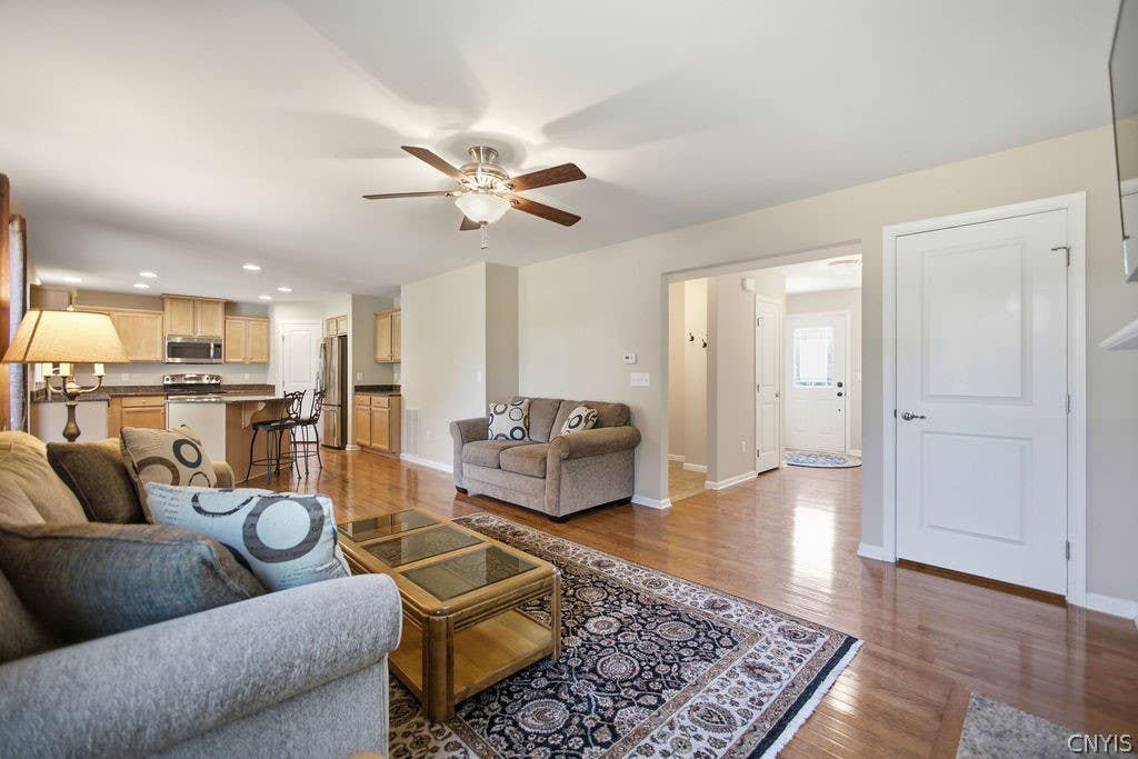 Photo of 127 Brinan Fields RUN, Manlius, NY 13104 (MLS # S1703678)