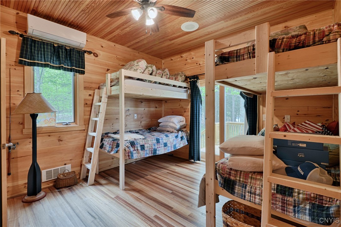 4 Oak Island, Hammond, New York image 18