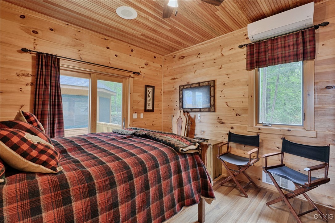 4 Oak Island, Hammond, New York image 17