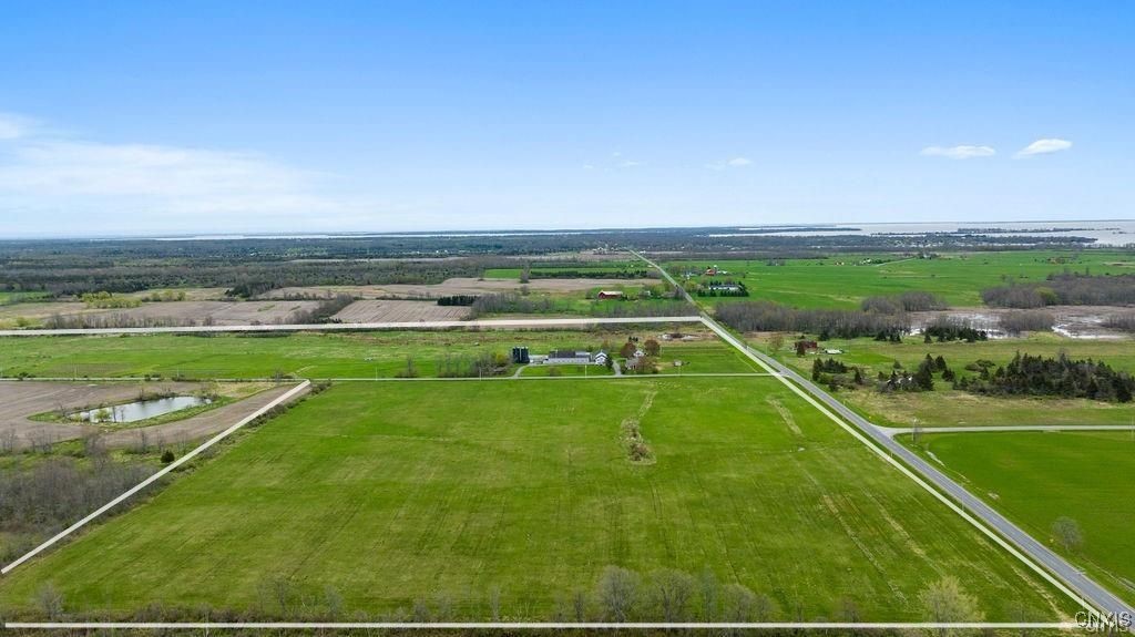 2066 Deerlick Road, Cape Vincent, New York image 2