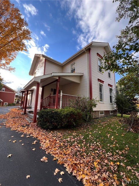 Photo of 1962 Middle Road, Oneida, NY 13421 (MLS # S1724453)
