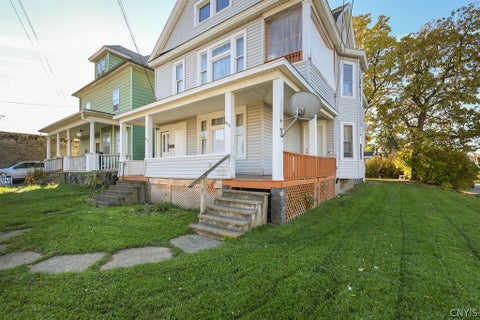 Photo of 2013 Grant Boulevard, Syracuse, NY 13208 (MLS # S1725200)