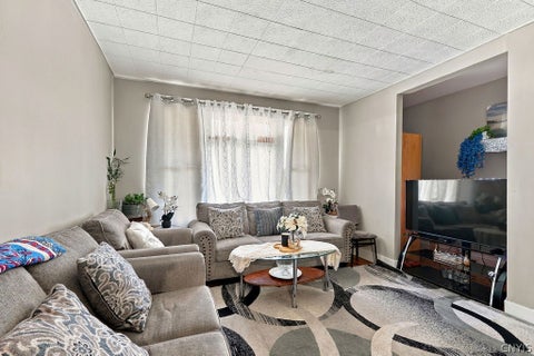 Tiny photo for 2013 Grant Boulevard, Syracuse, NY 13208 (MLS # S1725200)