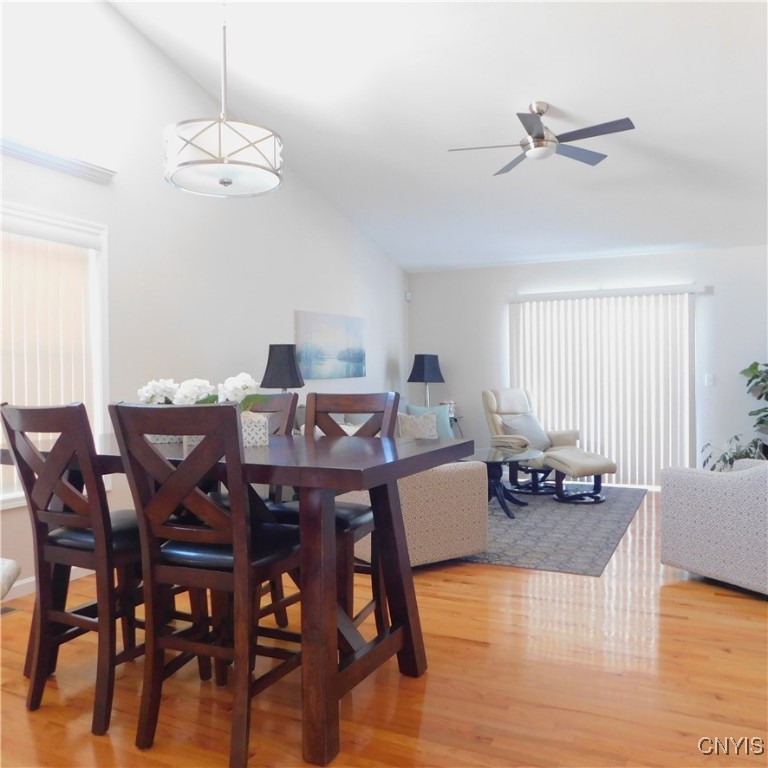 Salina, New York 13088, United States, 2 Bedrooms Bedrooms, ,2 BathroomsBathrooms,Residential,Pending,17276