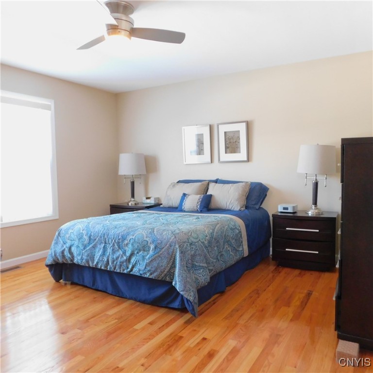 Salina, New York 13088, United States, 2 Bedrooms Bedrooms, ,2 BathroomsBathrooms,Residential,Pending,17276