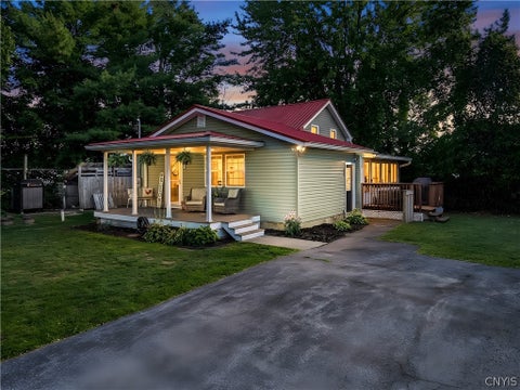 Homes For Sale - 276 Stewarts Corners Road<br/> Schroeppel, NY 13132