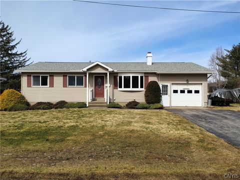17 Marilyn Drive Whitesboro NY 13492