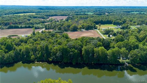 36 Whitewood Tract Phoenix NY 13135