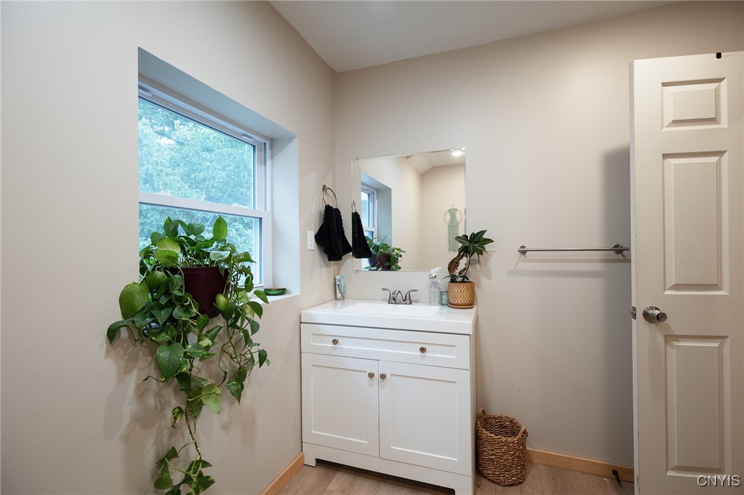 Watertown-City, New York 13601, United States, 5 Bedrooms Bedrooms, ,3 BathroomsBathrooms,Residential,Active,40887