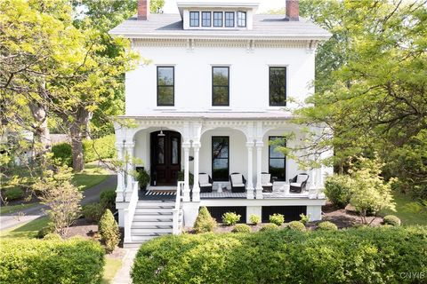 85 E Genesee Street Skaneateles NY 13152