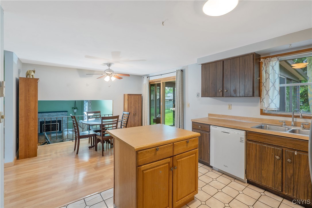 8339 Zenith Drive, Clay, New York image 15