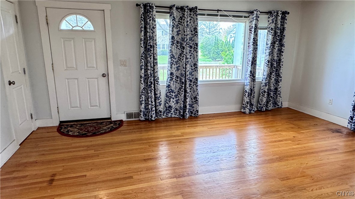 3825 East St Rd St, Skaneateles, New York image 9