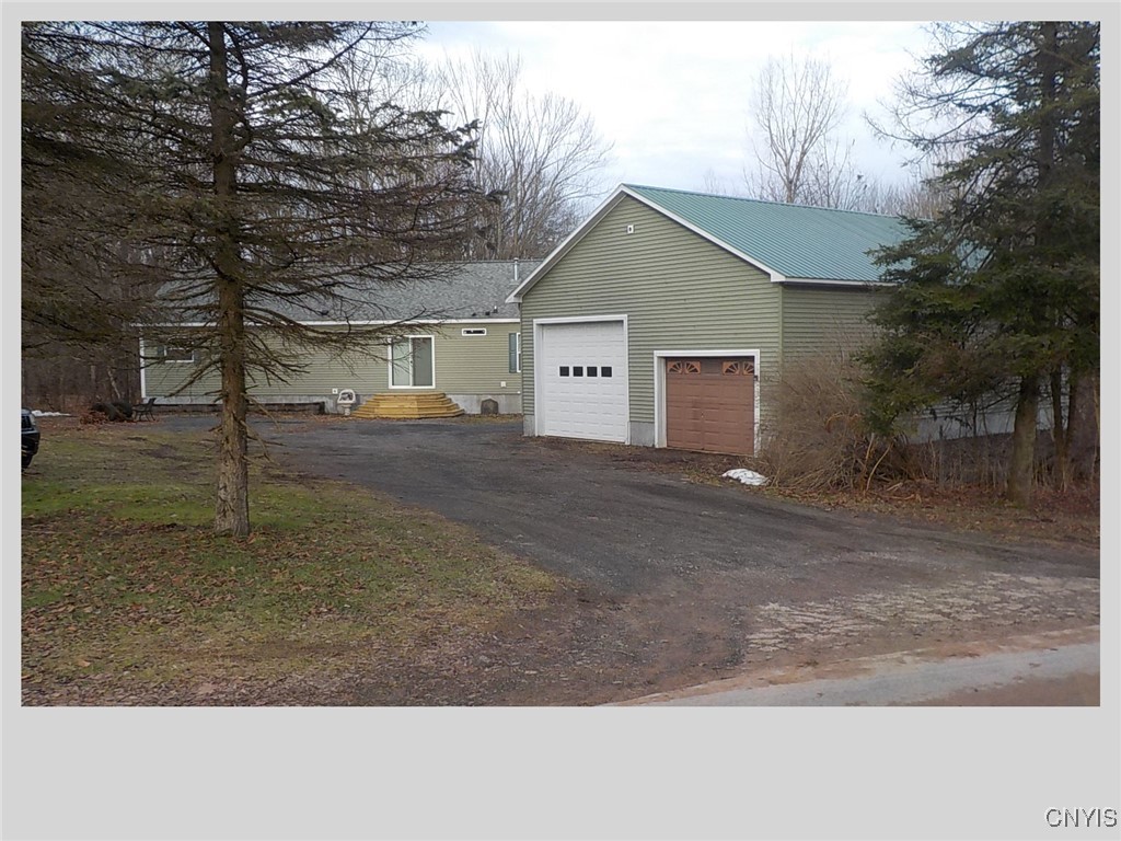 144 Spencer Rd Rd, Albion, New York image 1