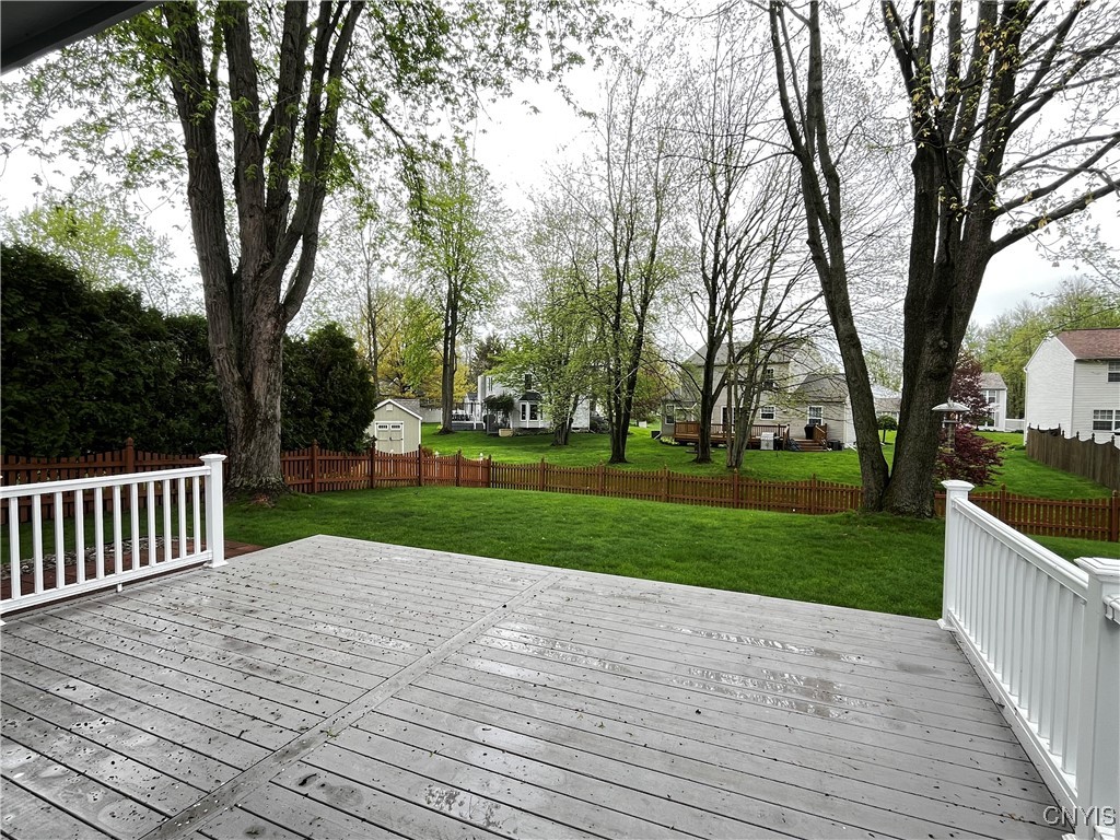 6107 Owlwood Drive, Cicero, New York image 29