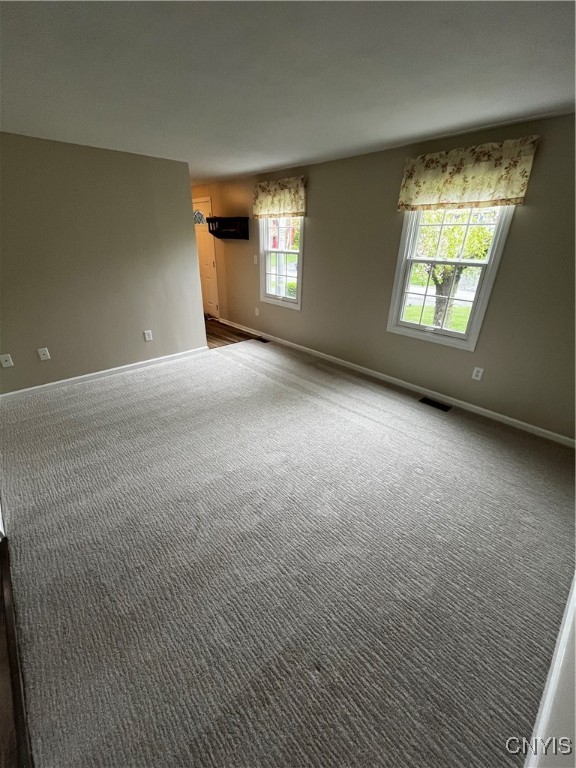 6107 Owlwood Drive, Cicero, New York image 4